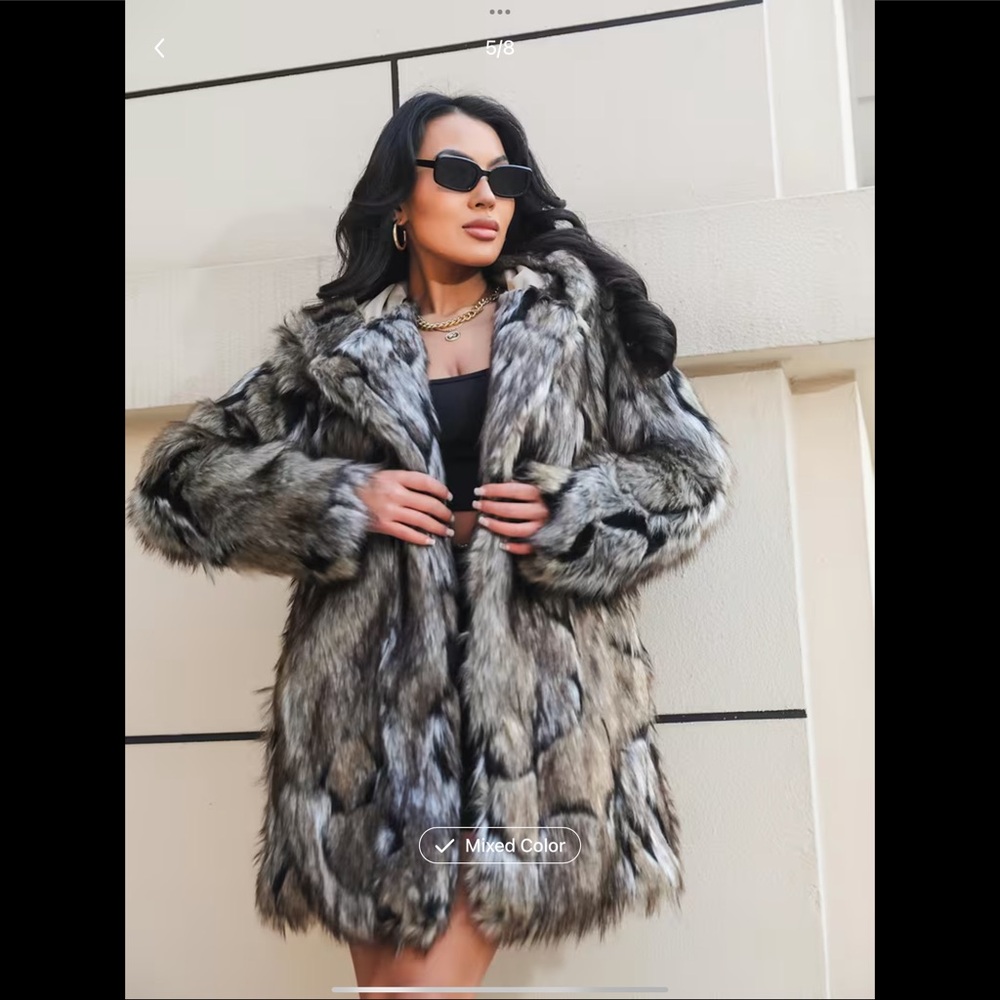 NWOT Faux Fur Winter Coat Medium Length W/ Hood Fox Fur Fur Hooks